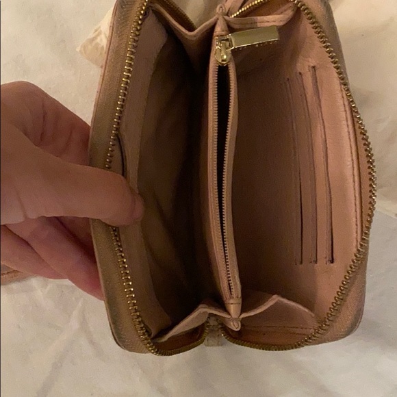 Tory Burch Leather wallet/wristlet - Picture 8 of 8